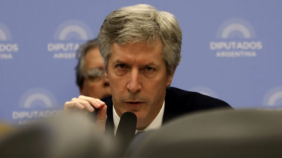Desaparecieron 4 billones de pesos en las cuentas del Banco Central y Bausili contest&oacute;: "en alg&uacute;n lado est&aacute;n"