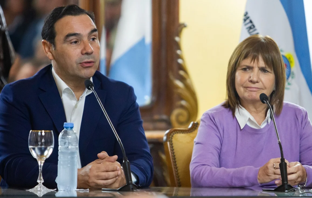 Con sello correntino y el aval de Vald&eacute;s, Patricia Bullrich prepara un partido nacional por si rompe con Milei