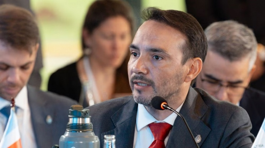 Juan Pablo Vald&eacute;s pidi&oacute; paciencia para anuncios salariales en un contexto en el que la inflaci&oacute;n destroza la calidad de vida de los correntinos