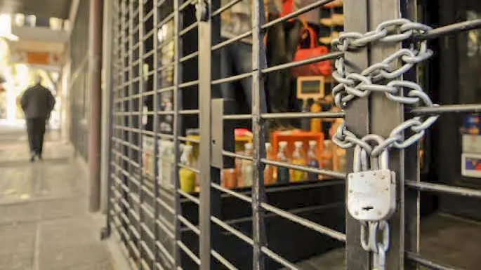Alerta roja en el sector privado: Corrientes ya perdi&oacute; m&aacute;s de mil empresas empleadoras durante la gesti&oacute;n de Milei