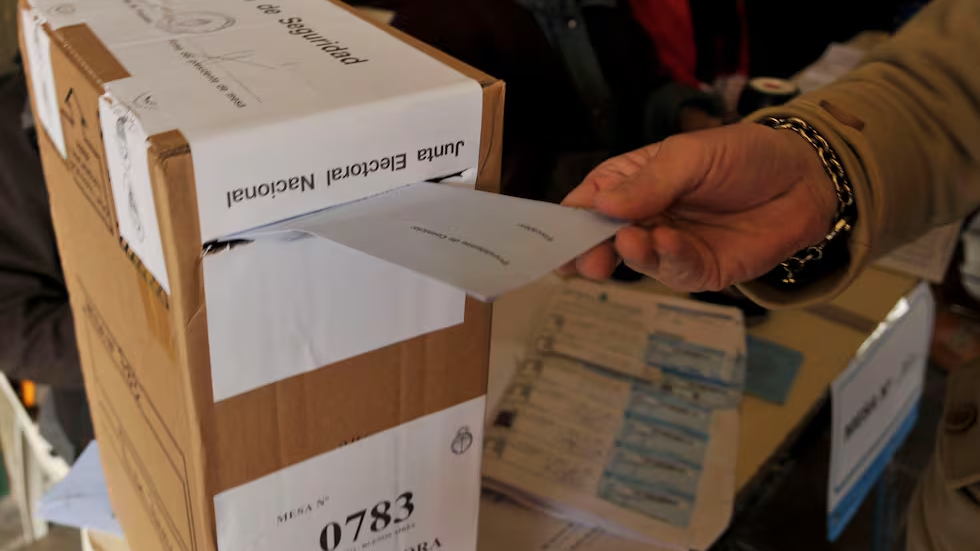 El &ldquo;ningunismo&rdquo;, un terreno abierto para los outsiders en 2027