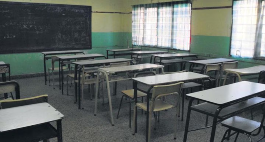 SUTECO y CTERA ratifican el paro docente de este lunes 3 de agosto en reclamo de salarios dignos y mayor financiamiento educativo 