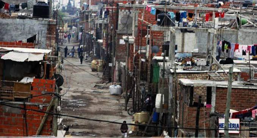 Radiograf&iacute;a del ahogo financiero: el 60% de las familias de barrios populares se endeuda para subsistir