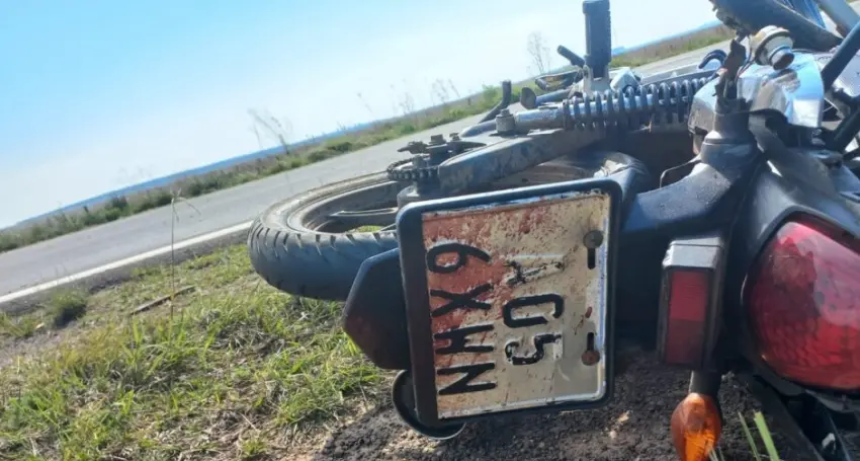 Tragedia en la Ruta 14: un motociclista muri&oacute; tras chocar contra un cami&oacute;n en Santo Tom&eacute;