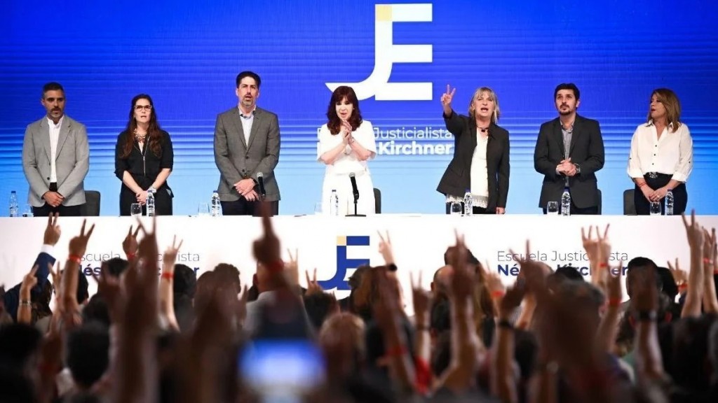 Cristina retoma centralidad y plantará posición en los temas de la campaña