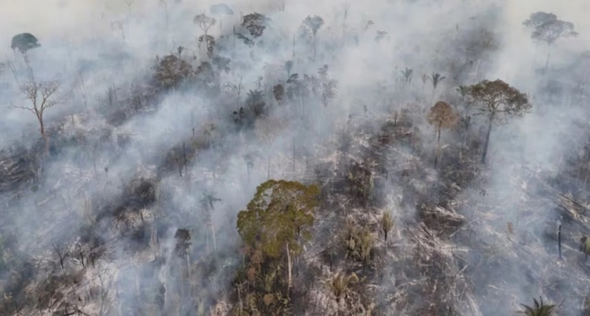 Se mantiene el alerta violeta por humo para Corrientes y otras 12 provincias