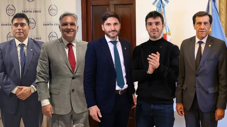 Pullaro avisó que Provincias Unidas definirá en bloque si asiste a un llamado de Javier Milei