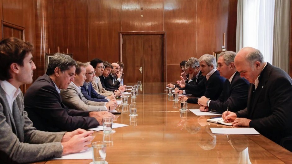 Furia del campo por el pacto Caputo-cerealeras: 