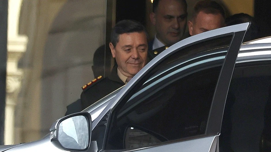 En las FFAA sospechan que el anuncio de Milei es la antesala para dejar una base naval en manos de Trump