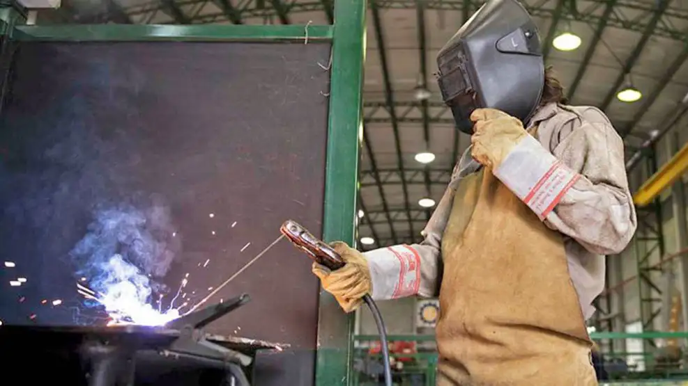 La actividad metal&uacute;rgica cay&oacute; 6,1% en agosto y toc&oacute; un nuevo piso