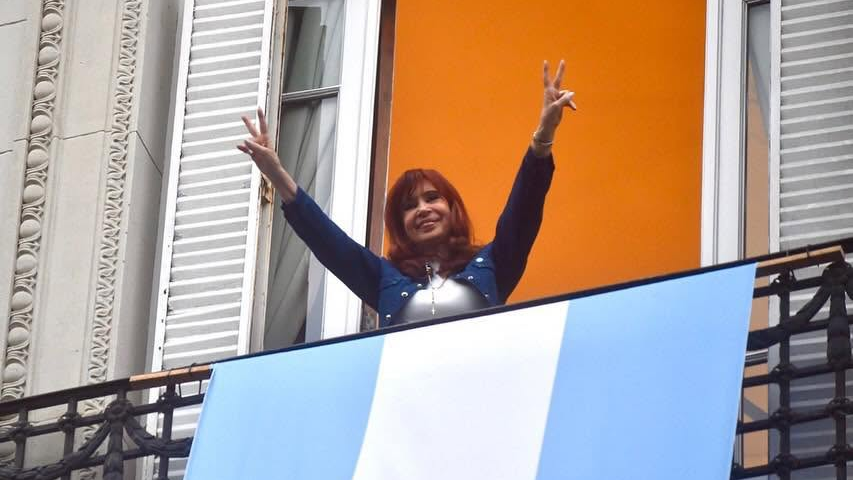 Fuerte impacto en el peronismo: una encuesta revela que Cristina Kirchner mide casi 50 puntos en Catamarca