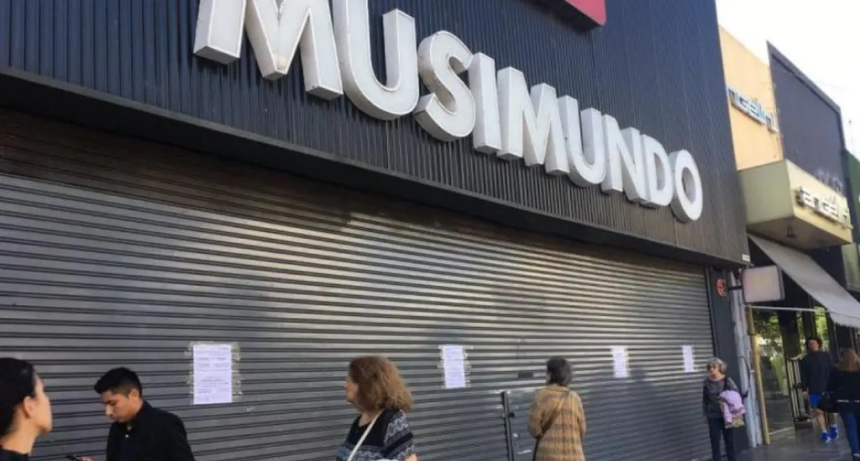 Incertidumbre laboral: 40 empleados despedidos exigen el cobro de sus indemnizaciones