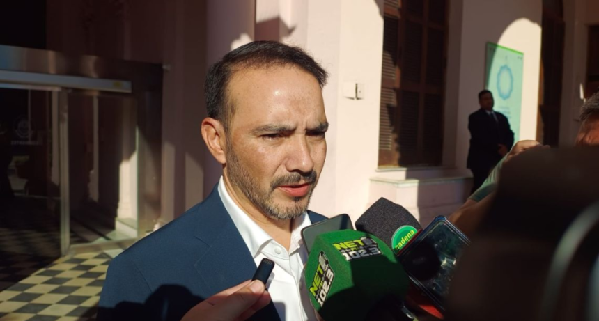 Corrientes recibi&oacute; m&aacute;s fondos de Naci&oacute;n, pero Vald&eacute;s no da aumento: &ldquo;La situaci&oacute;n es grave&rdquo;
