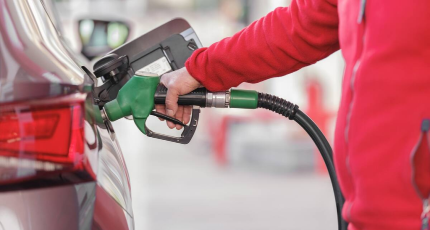 Rompen el acuerdo de precios: las petroleras aumentan los combustibles entre un 2% y un 5% impulsadas por el valor del petr&oacute;leo