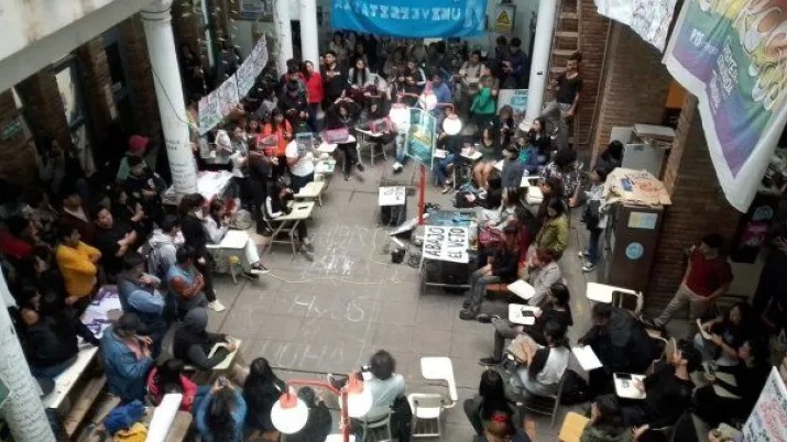 Universidades: el Gobierno no quiere negociar, arranca una semana con paros y tomas