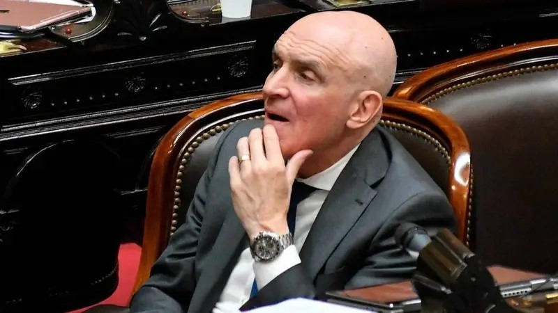 Por el escándalo narco, Espert se bajó de la candidatura a diputado
