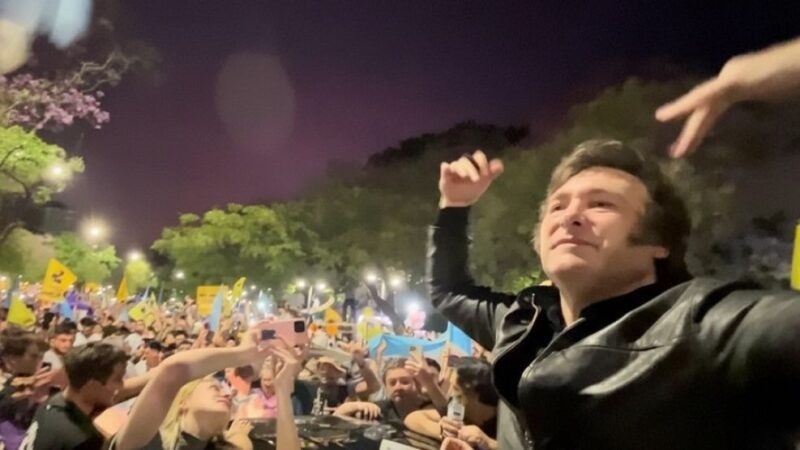 Javier Milei llegaría el sábado a Corrientes