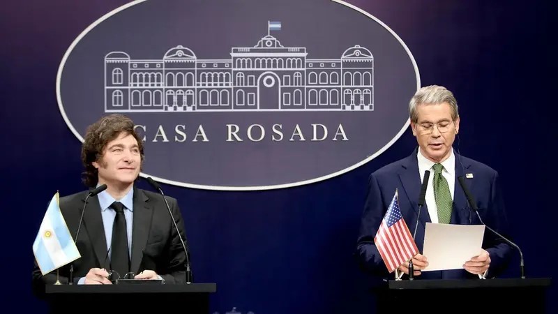 Estados Unidos asume el control económico del gobierno de Milei y nace el 