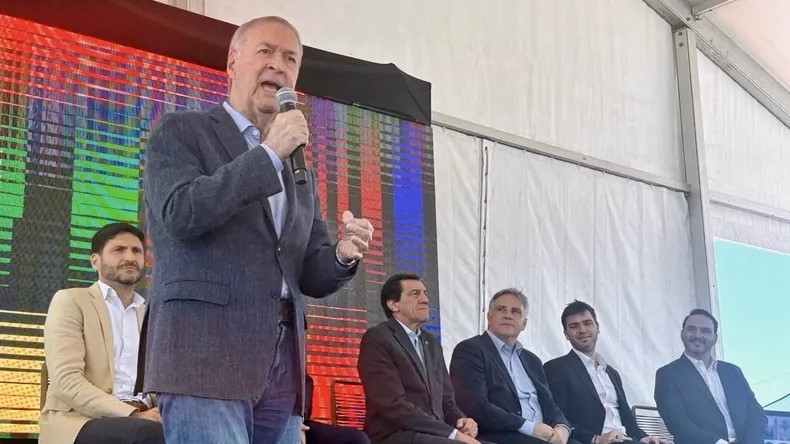Los gobernadores de Provincias Unidas desembarcan en Buenos Aires y tensan la relación con Mauricio Macri