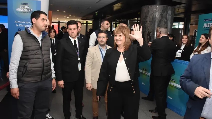 Bullrich, dura contra los gobernadores: 
