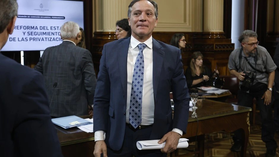 Provincias Unidas le vació la comisión a Mayans y permite que avance la venta de las centrales nucleares