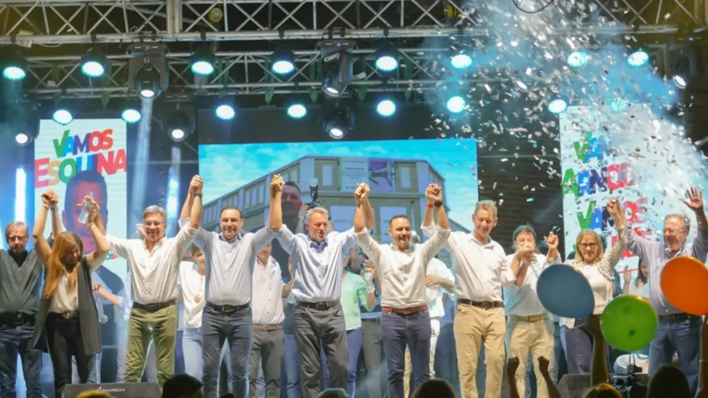Vamos Corrientes cerró su campaña en Esquina con apoyo a la fórmula Rohner–Vallone