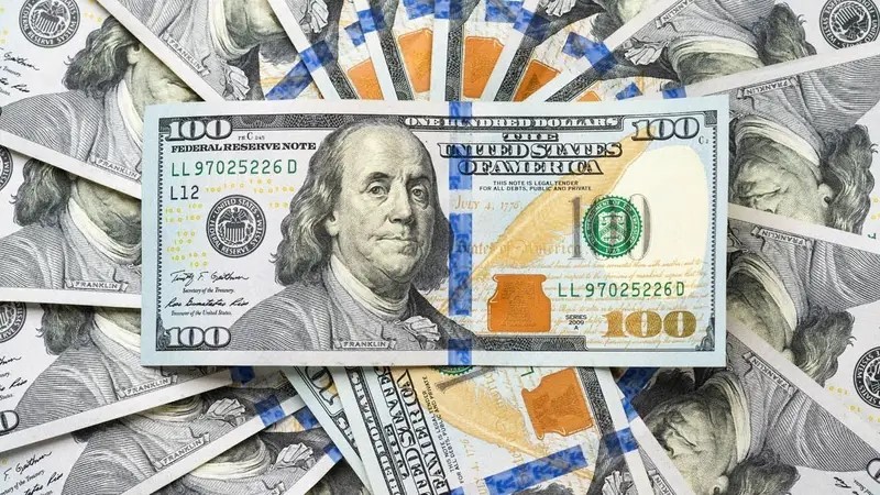 En última rueda preelectoral subió el dólar oficial y cerró a $ 1.515