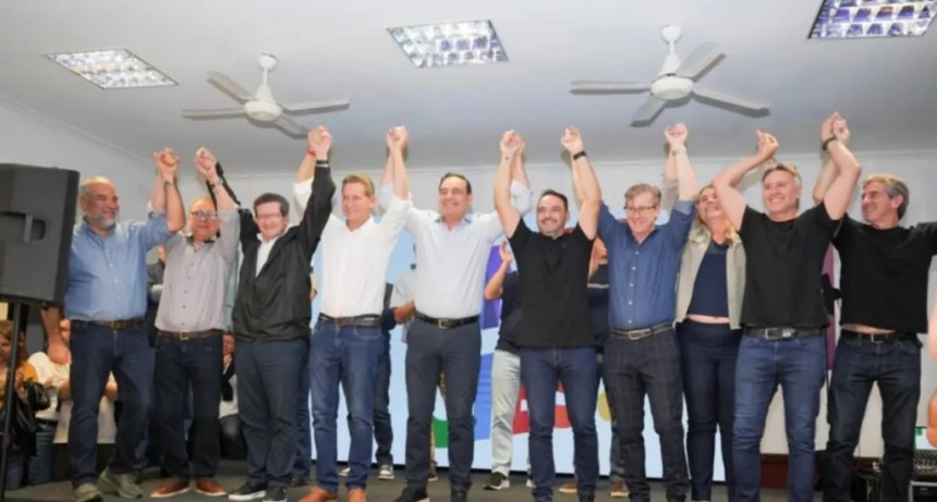 Gustavo Valdés advirtió que a Javier Milei “no le alcanza” para imponer leyes en el Congreso