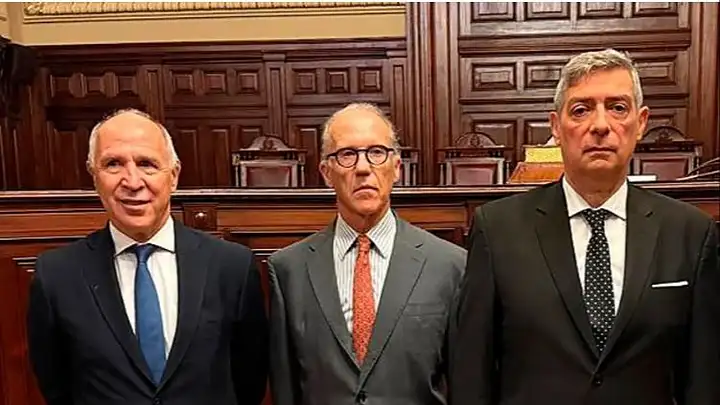 En un giro sorpresivo, la Corte Suprema dio marcha atr&aacute;s y restituy&oacute; la vigencia de la Ley de Tierras limitando la extranjerizaci&oacute;n