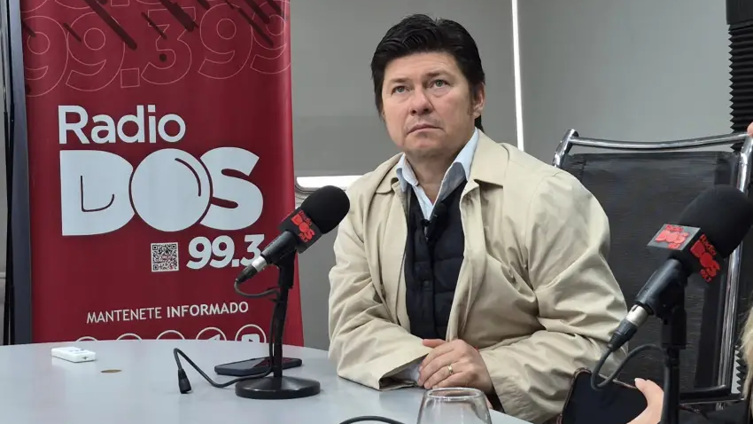  El coqueteo se volvi&oacute; romance expl&iacute;cito: Lisandro Almir&oacute;n elogi&oacute; la gesti&oacute;n de Vald&eacute;s y consolida la alianza entre el mile&iacute;smo y el valdesismo