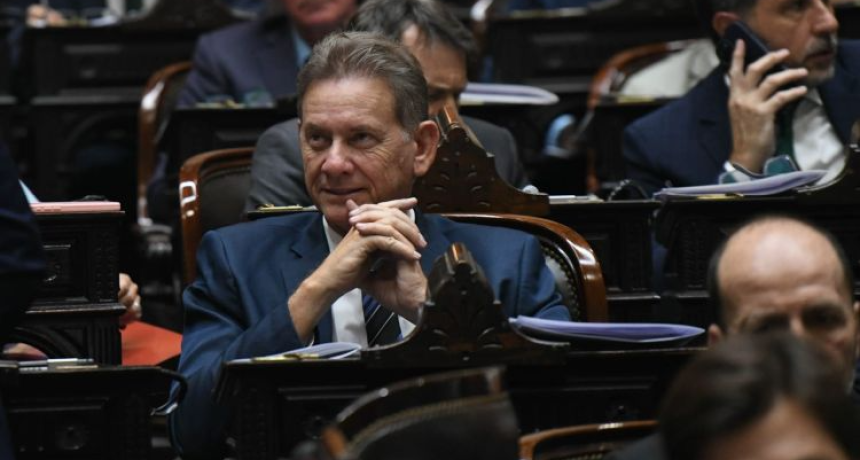 Relaciones carnales 2.0: el valdesismo consum&oacute; su pacto con la Naci&oacute;n, ayudo a vaciar el recinto y blindar un ajuste furibundo que castiga a Corrientes