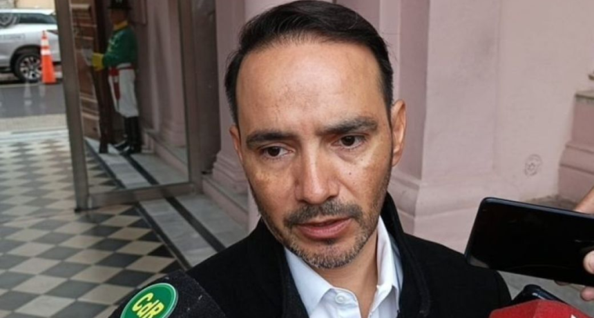 Nueva postergaci&oacute;n salarial: Vald&eacute;s pas&oacute; la recomposici&oacute;n para noviembre con una inflaci&oacute;n en el NEA que duplica a los incrementos