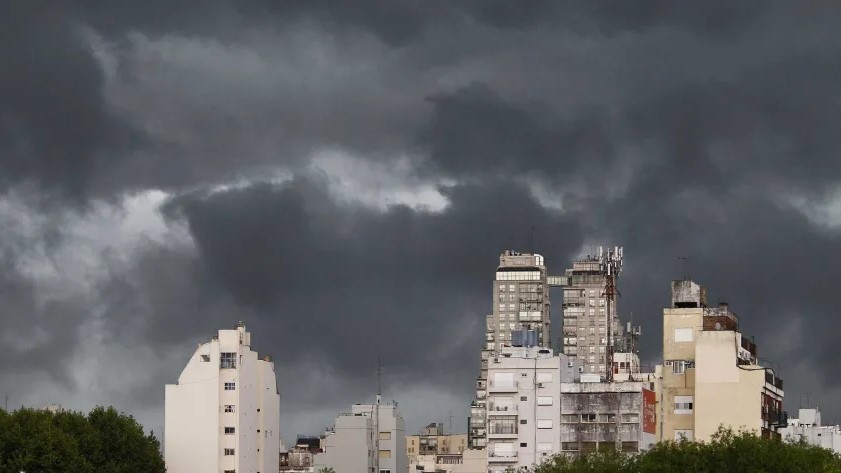 Anuncian lluvias y tormentas de variada intensidad para la tarde del domingo en Corrientes