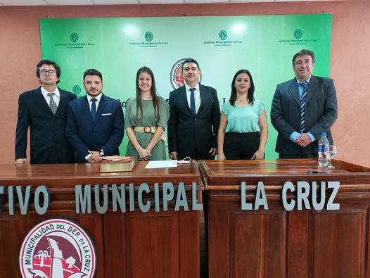 Acto de asunción de los concejales electos de La Cruz