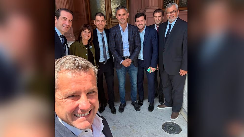 Javier Milei recibió al bloque de diputados de la UCR en la Casa Rosada