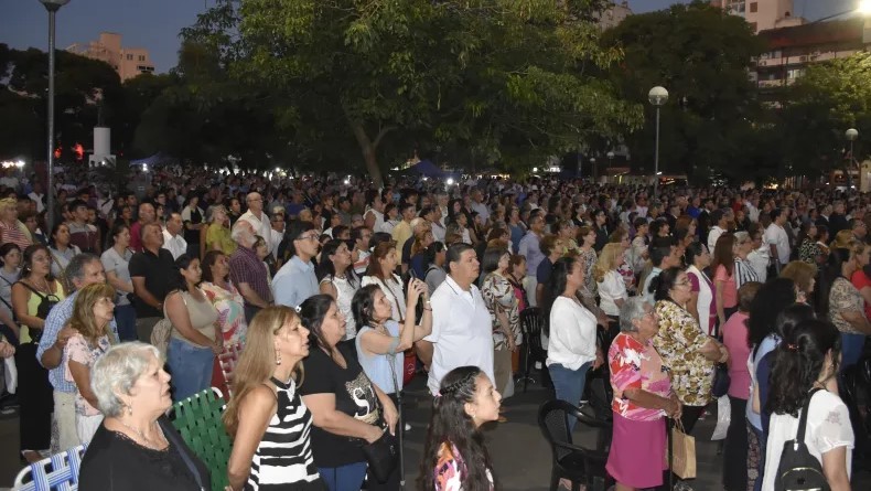 La feligresía católica acompañó la asunción de monseñor José Adolfo