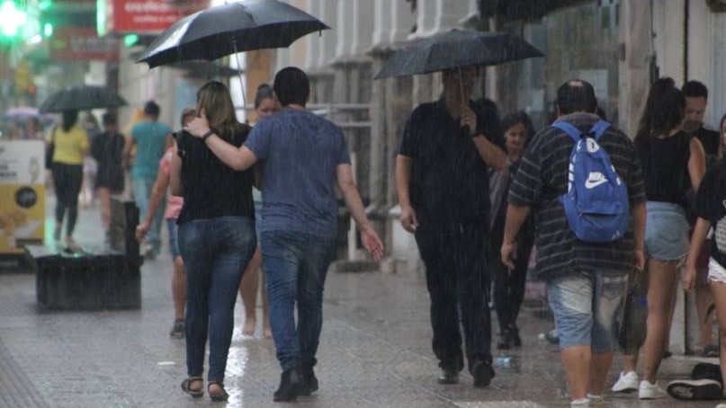Alerta amarilla por tormentas fuertes en Corrientes y brusco cambio de temperatura