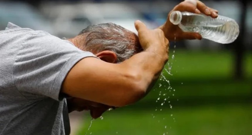 Alerta por altas temperaturas durante las Fiestas: cómo prevenir un golpe de calor y cuidar la salud