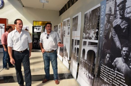 Camau inauguró la muestra fotográfica en conmemoración del Día Nacional de la Memoria
